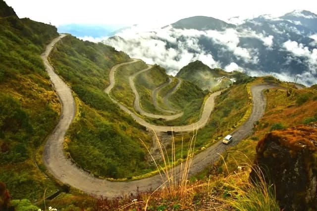 Zuluk Zig Zag Roads TripsCart